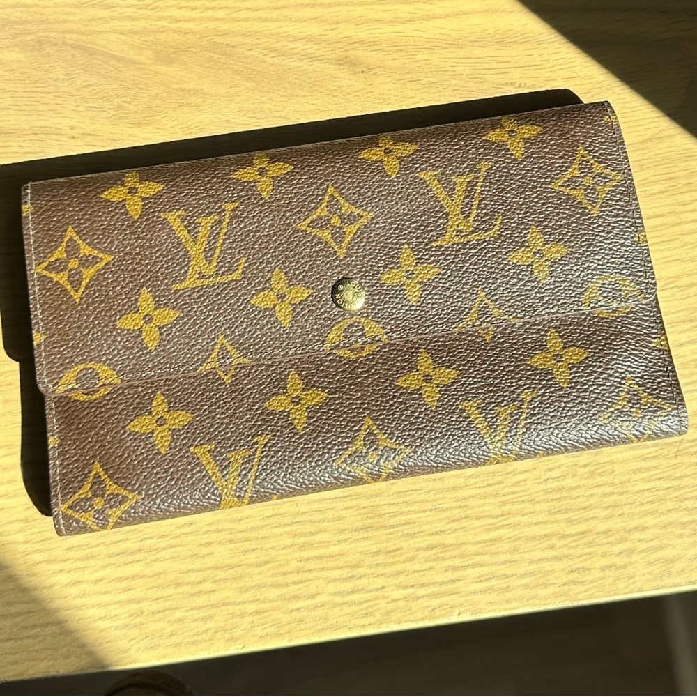 Louis Vuitton Porte Tresor wallet